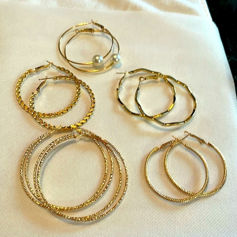 5 Pair Earring Set - Goldtone - Large Hoops NWOT - Picture 1 of 6